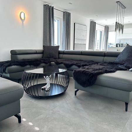 Ferienwohnung Black White 劳布灵 外观 照片